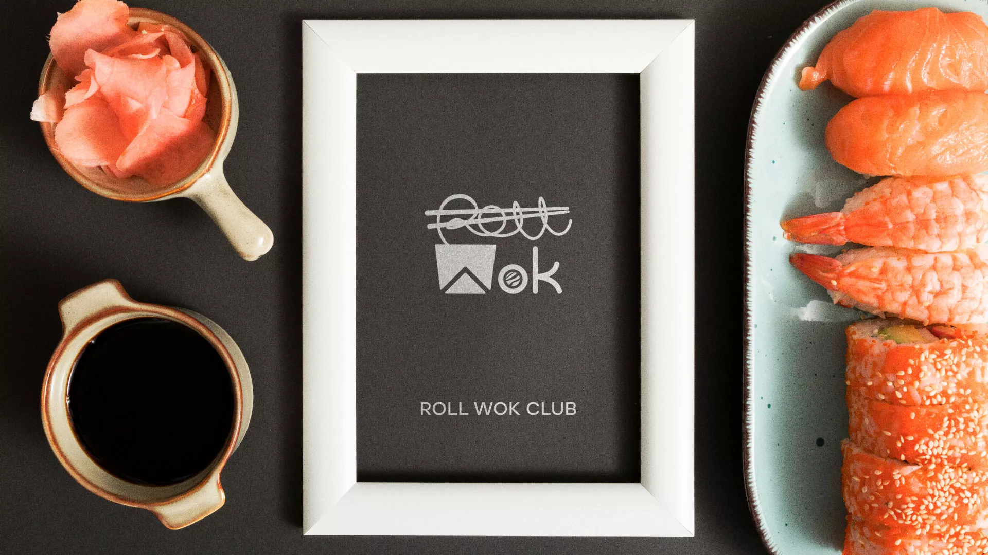 Разработка логотипа суши-бара «Roll Wok Club» в Новоаннинском