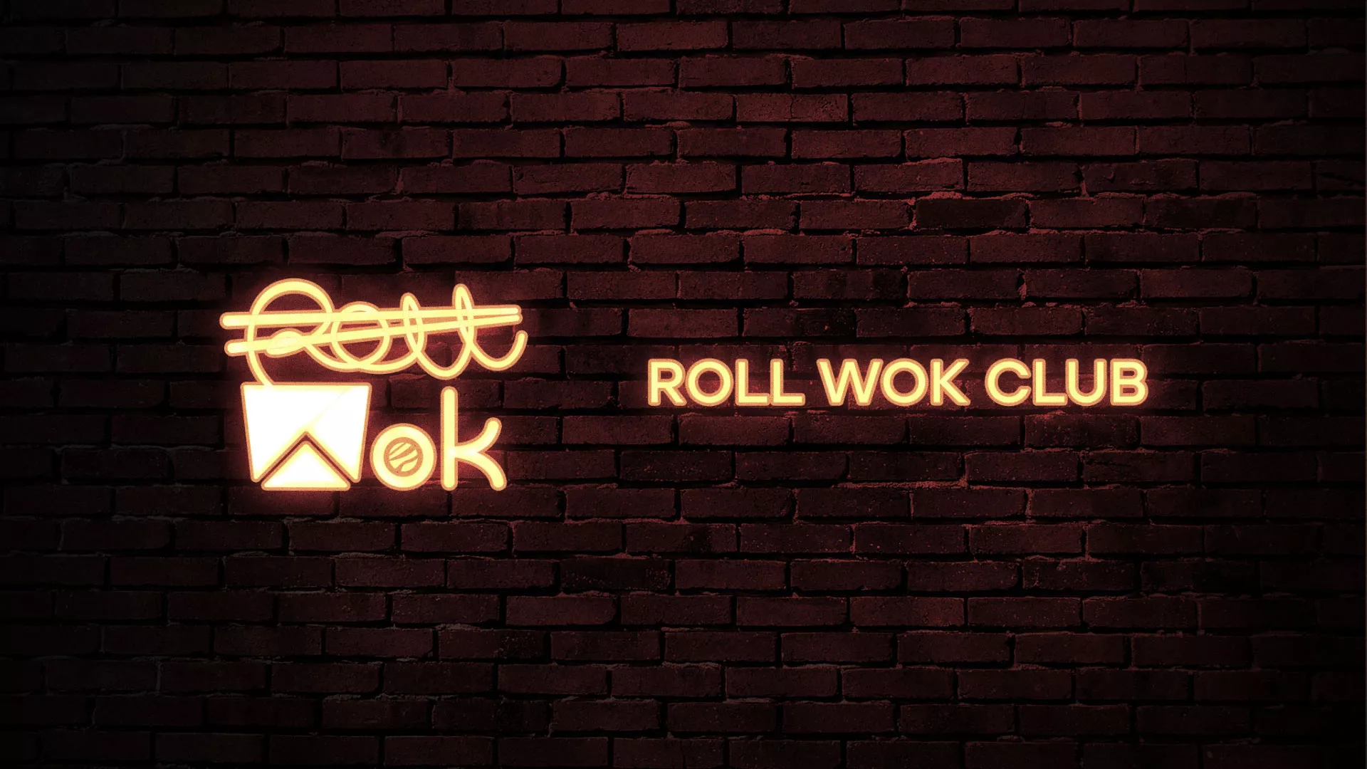 Разработка логотипа суши-бара «Roll Wok Club» в Новоаннинском